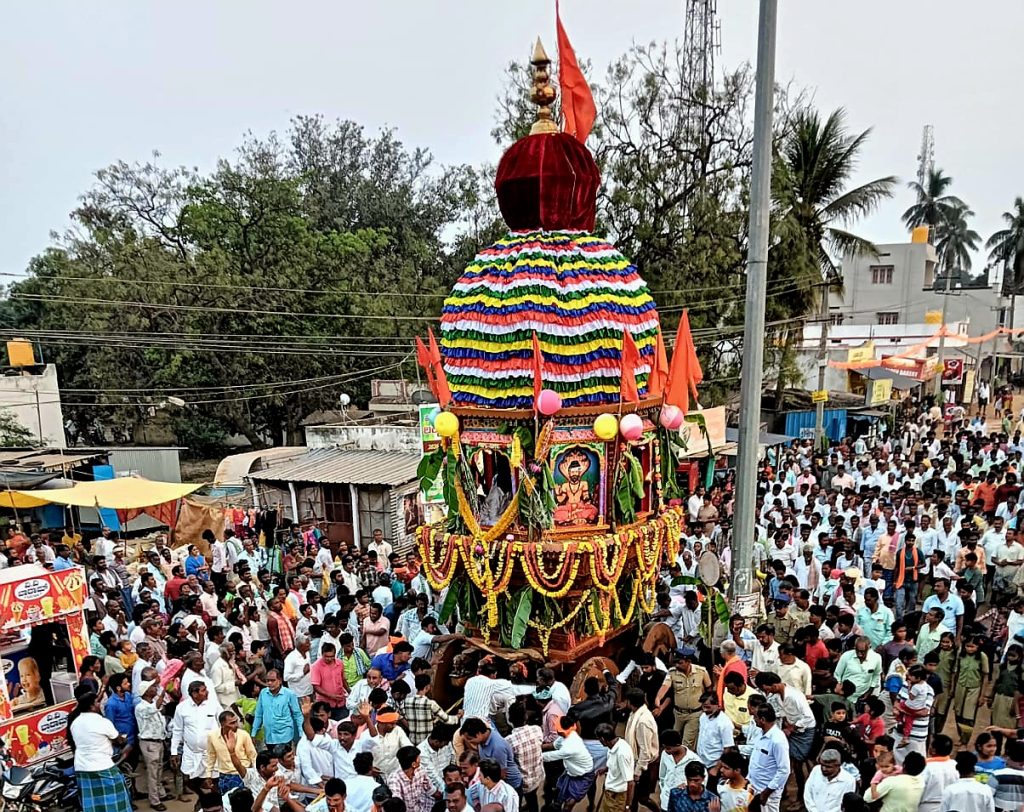 ತಂಬ್ರಹಳ್ಳಿಯಲ್ಲಿ ವಿಜೃಂಭಣೆಯಿಂದ ಜರುಗಿದ ತೋಂಟದಾರ್ಯ ಸ್ವಾಮಿ ರಥೋತ್ಸವ